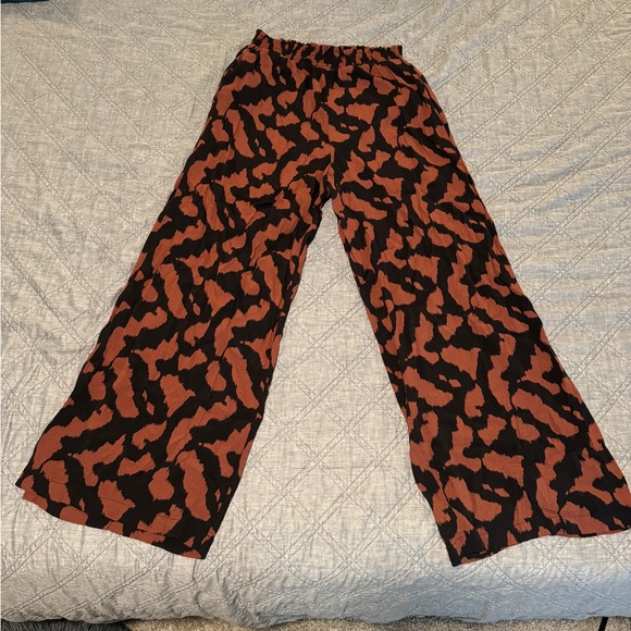 Evereve Medium pants - Picture 1 of 2